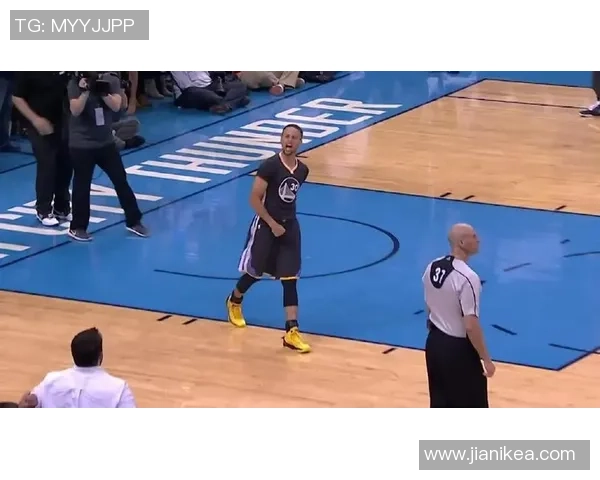 勇士与雷霆西部决赛第四场精彩瞬间回顾与分析